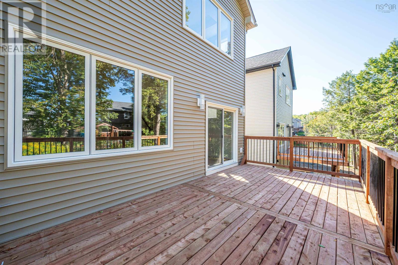 Property 34 of 37 of 17 Pearlgarden Close