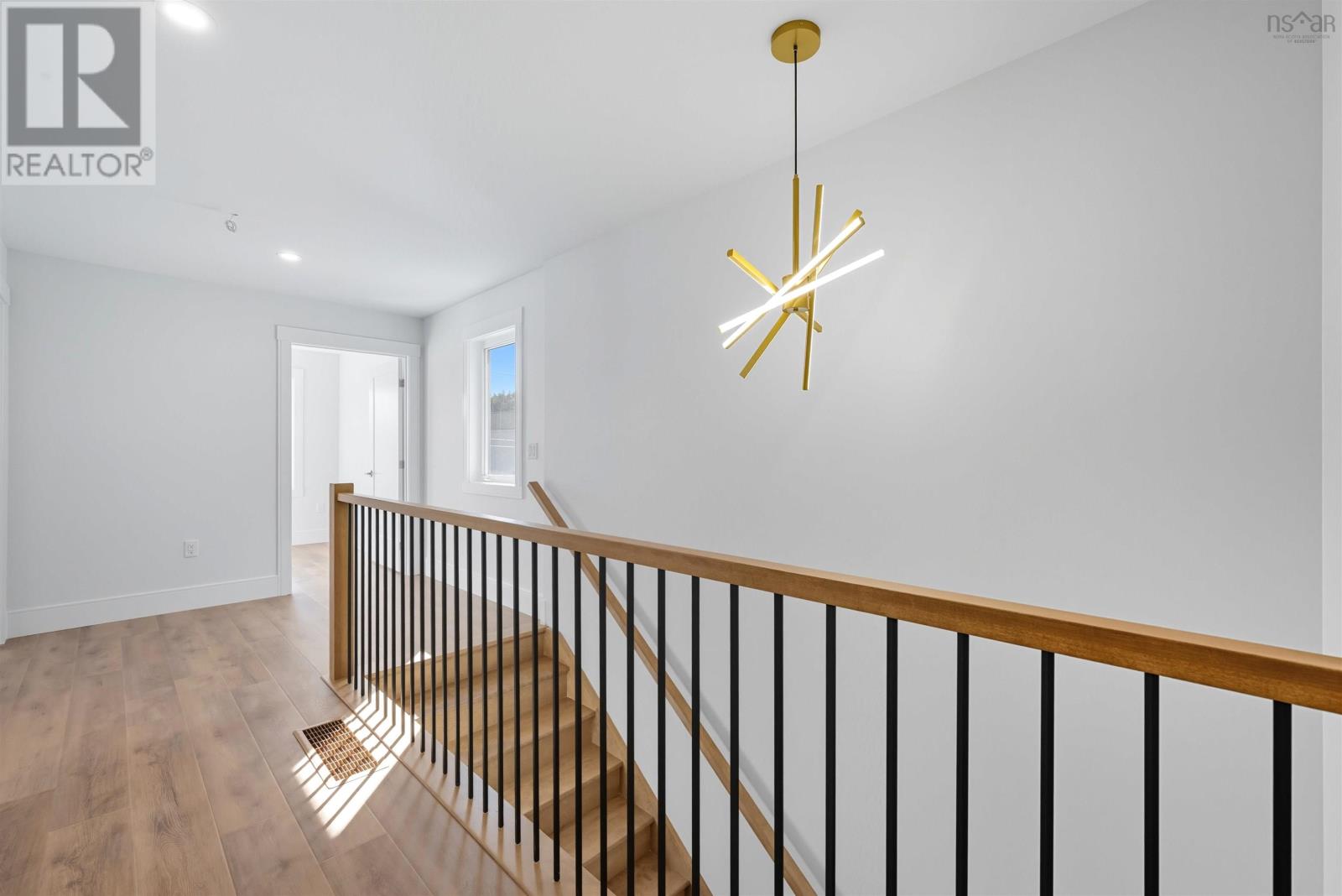 Property 12 of 37 of 17 Pearlgarden Close