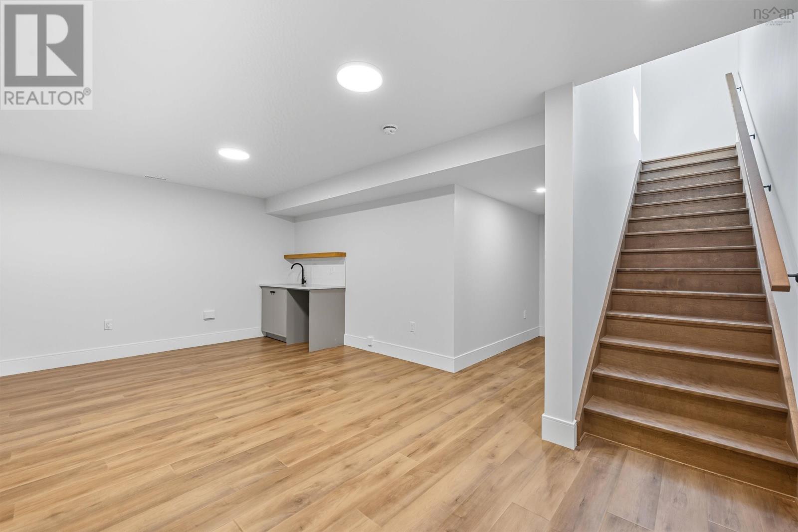 Property 27 of 37 of 17 Pearlgarden Close