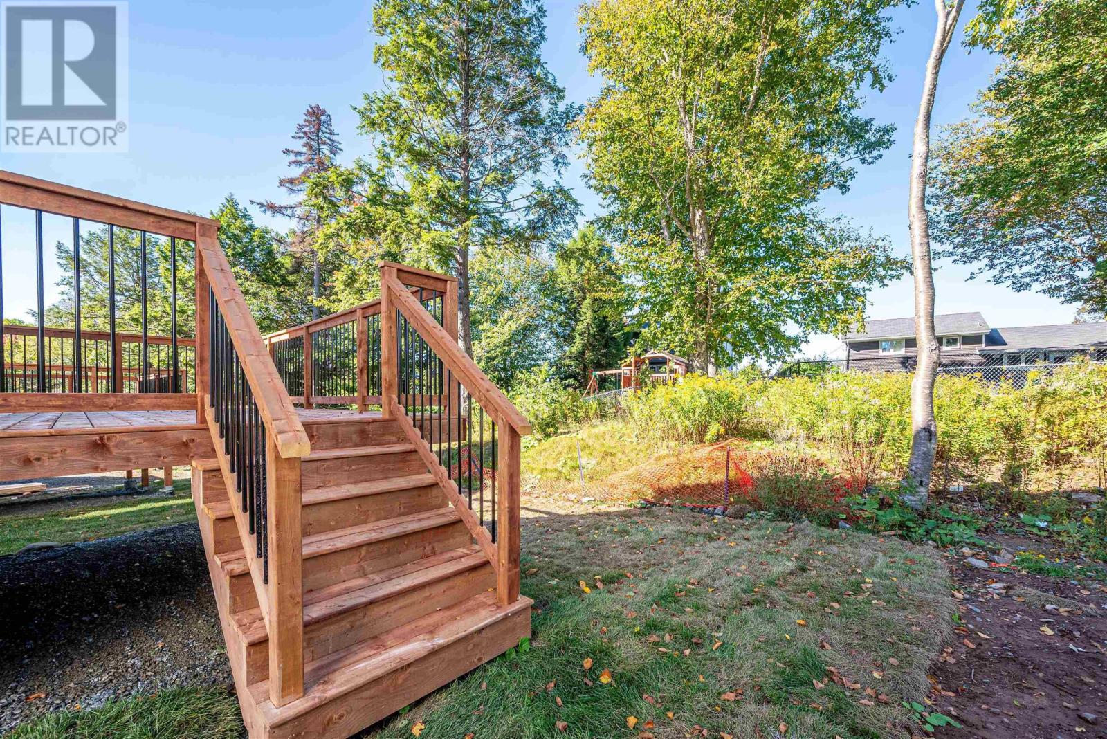 Property 33 of 37 of 17 Pearlgarden Close