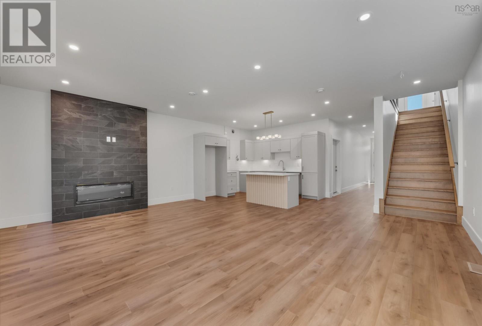 Property 9 of 37 of 17 Pearlgarden Close