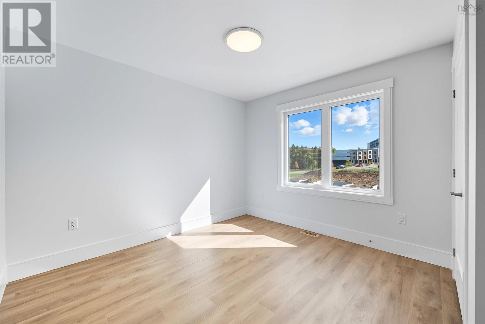 Property 23 of 37 of 17 Pearlgarden Close