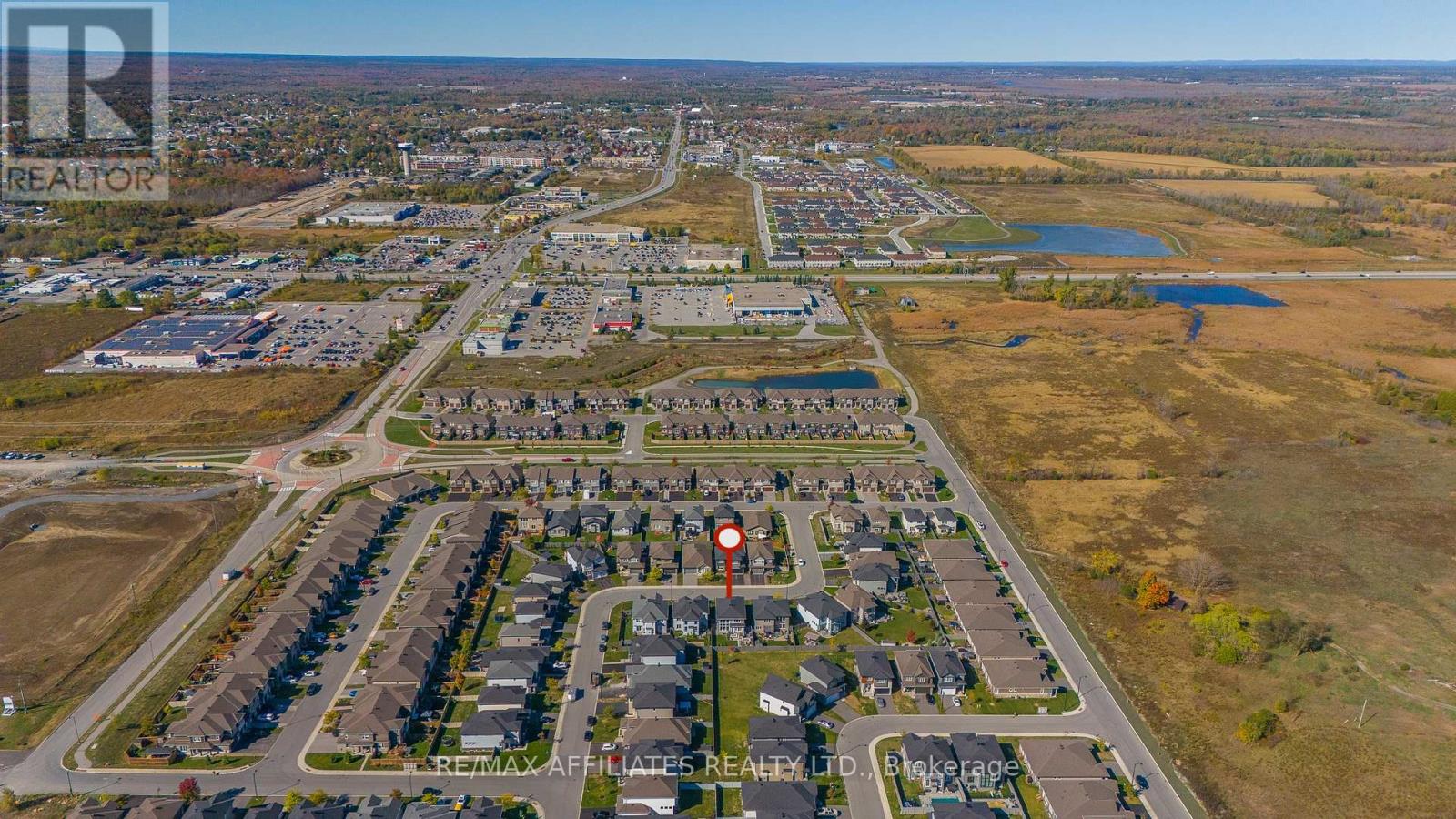 Minutes to All Amenities, Trails & Parks