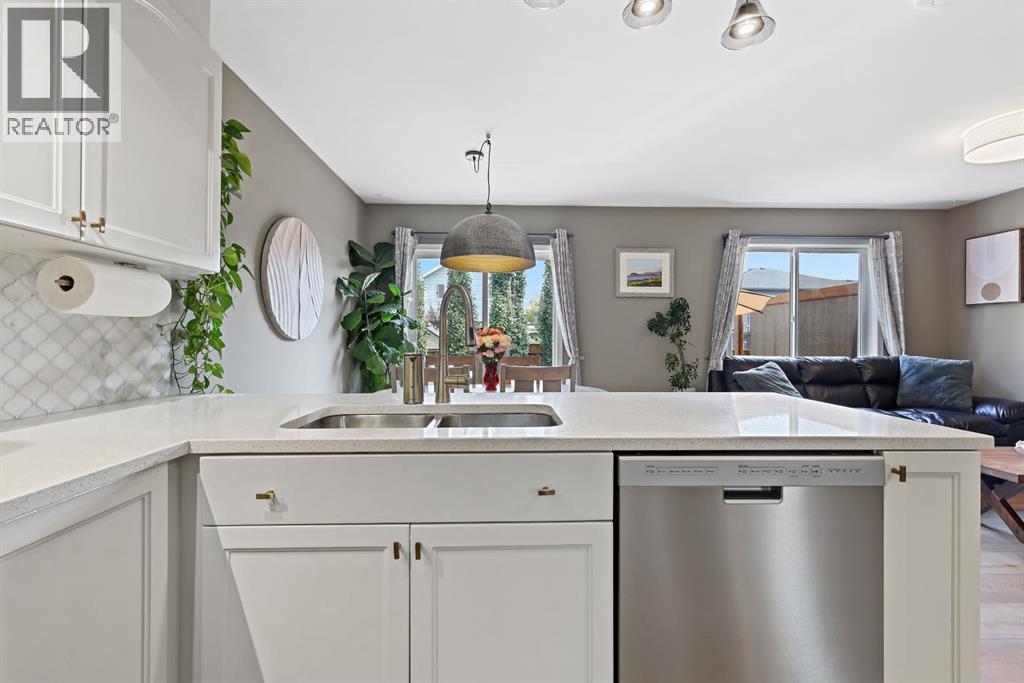 Single Family House for Sale in  Erin Grove SE Erin Woods Calgary 