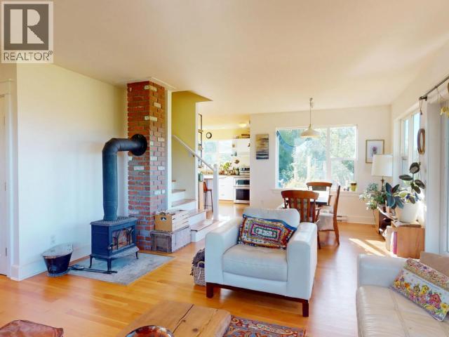 6701 MCMAHON AVENUE, Powell River