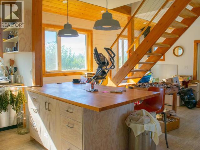 6701 MCMAHON AVENUE, Powell River