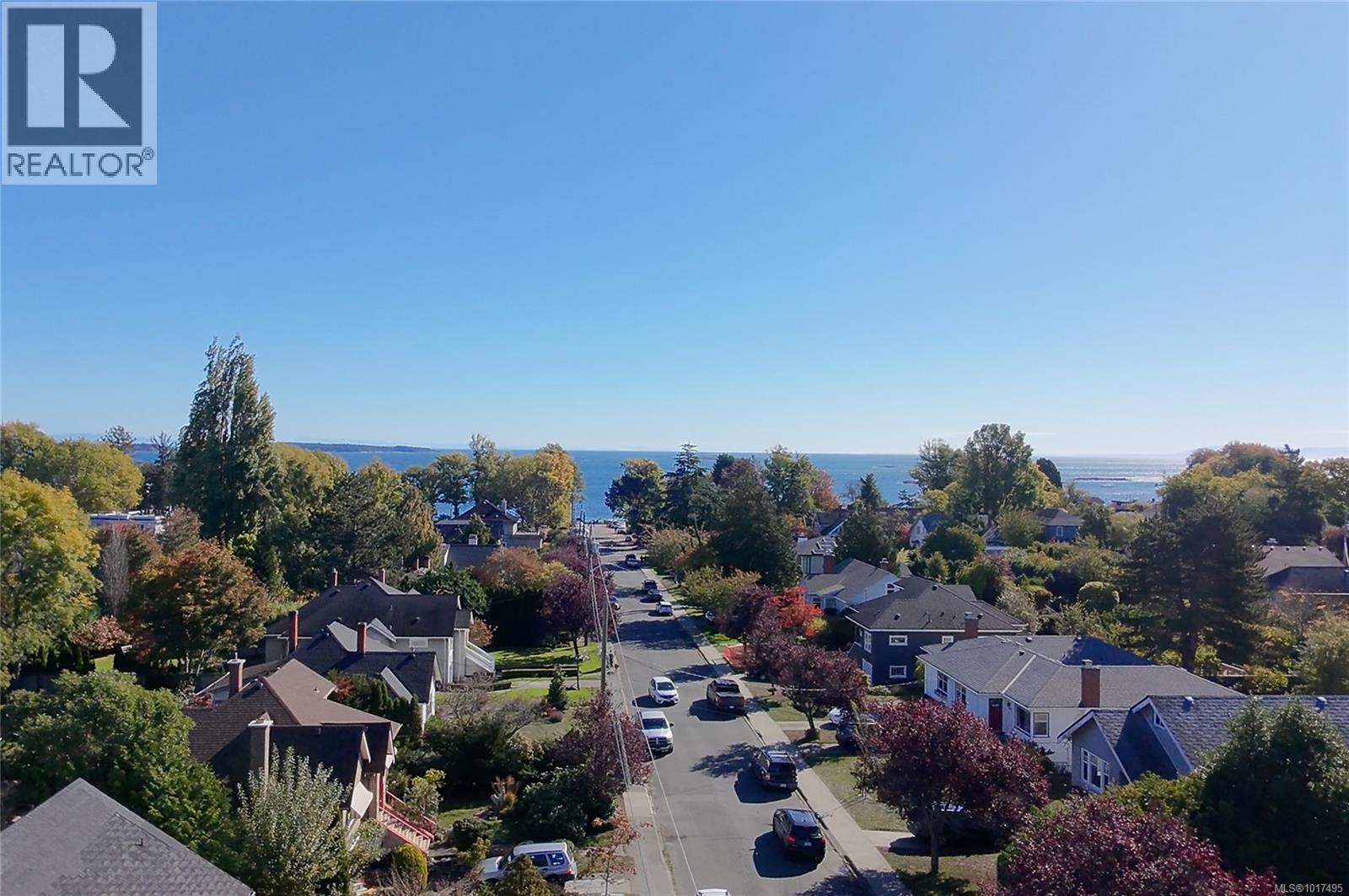  2586 Dalhousie Street, Oak Bay