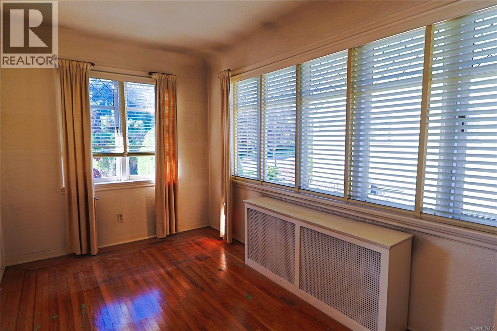  2586 Dalhousie Street, Oak Bay