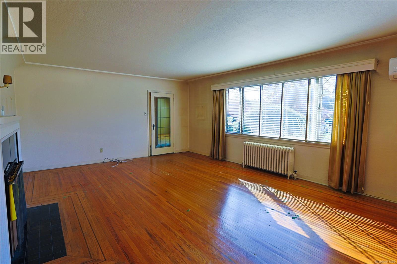  2586 Dalhousie Street, Oak Bay