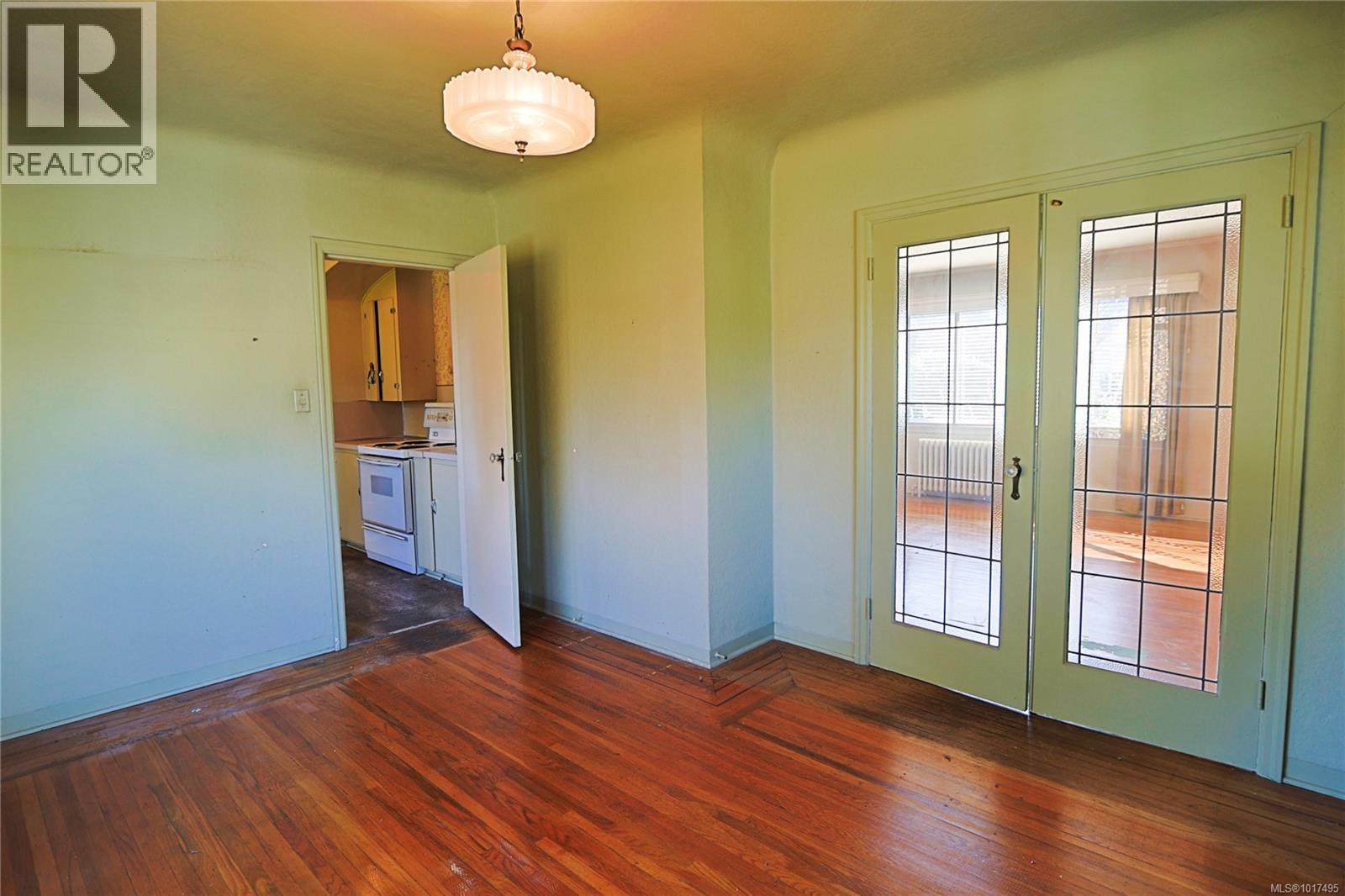  2586 Dalhousie Street, Oak Bay