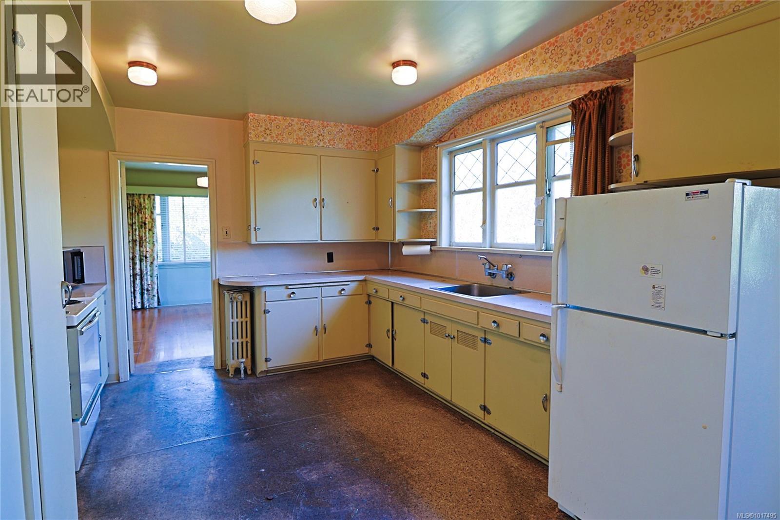  2586 Dalhousie Street, Oak Bay
