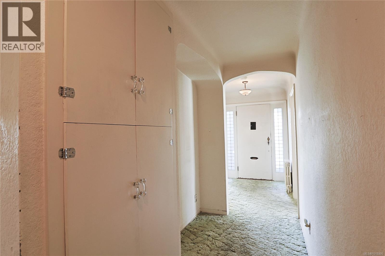  2586 Dalhousie Street, Oak Bay