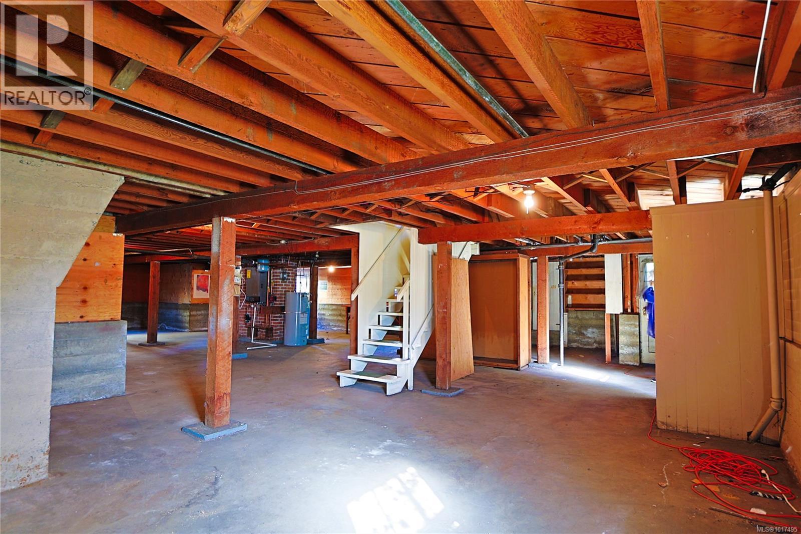  2586 Dalhousie Street, Oak Bay