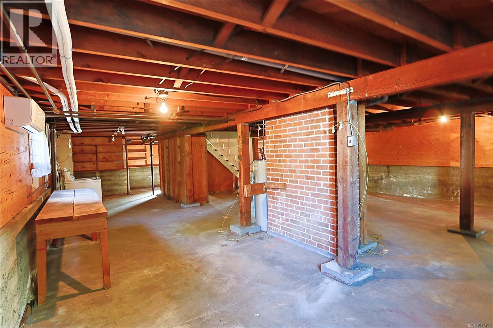  2586 Dalhousie Street, Oak Bay