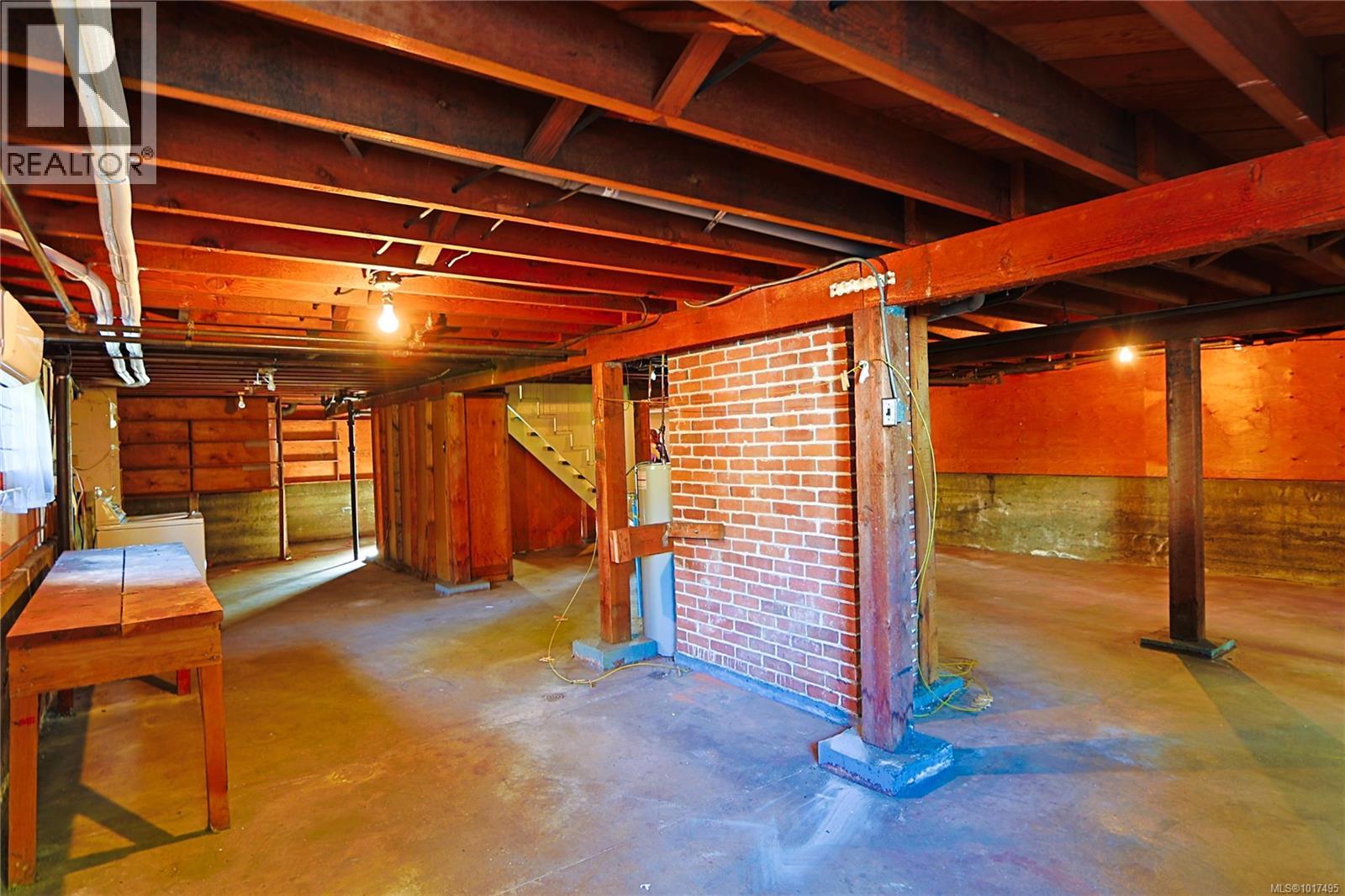  2586 Dalhousie Street, Oak Bay