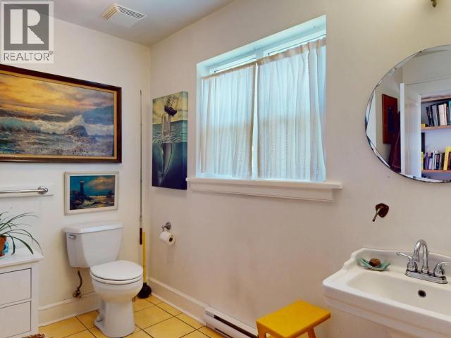 6701 MCMAHON AVENUE, Powell River