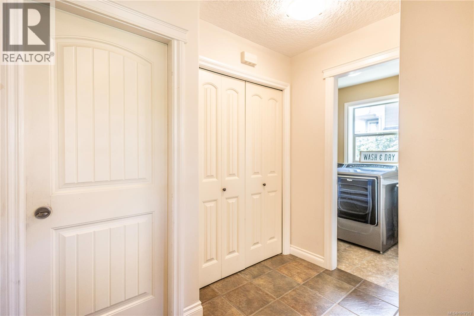  2357 Caffery Place, Sooke