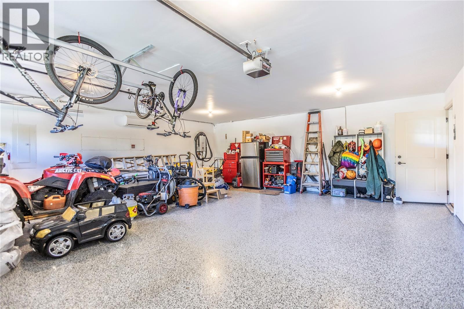  2357 Caffery Place, Sooke