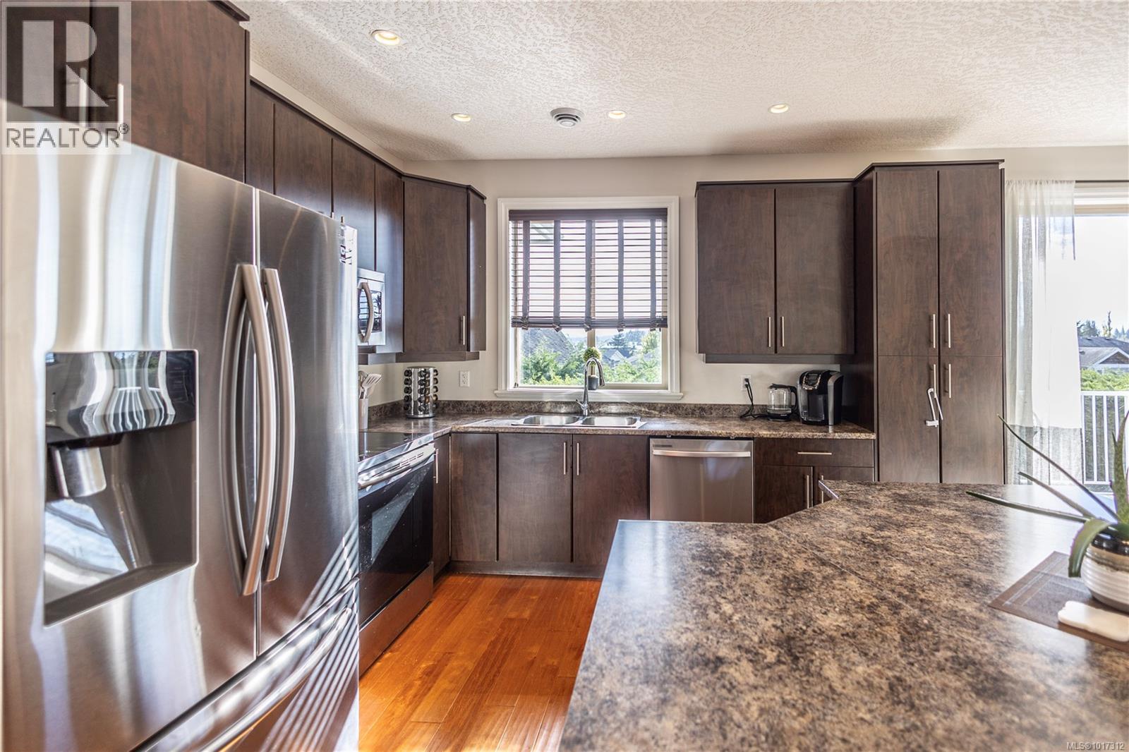  2357 Caffery Place, Sooke
