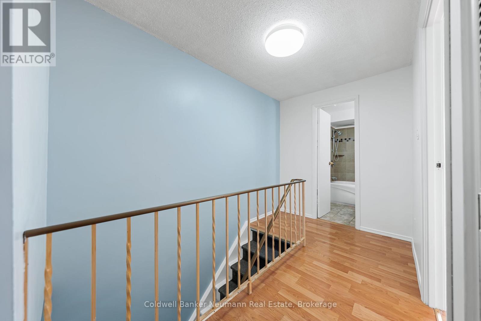 #19 539 WILLOW ROAD - 19
