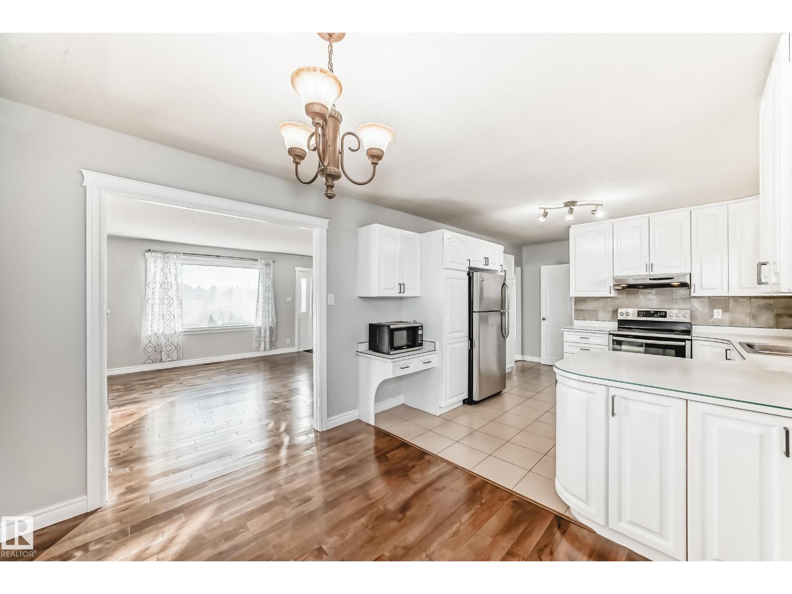 Single Family House Bungalow for Sale in   ST NW Edmonton 