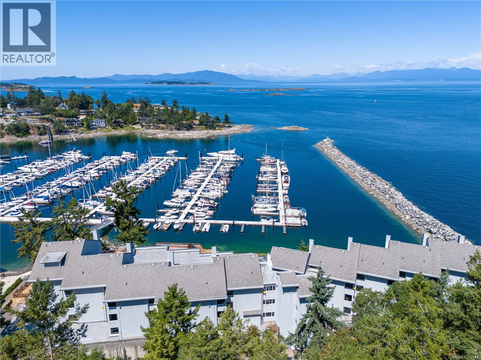 302 3555 Outrigger Rd, Nanoose Bay