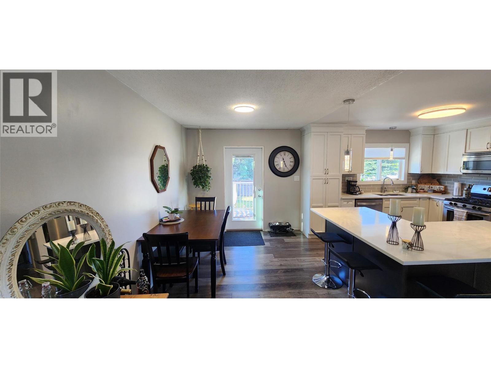 6649 Van-Ness Way, Grand Forks