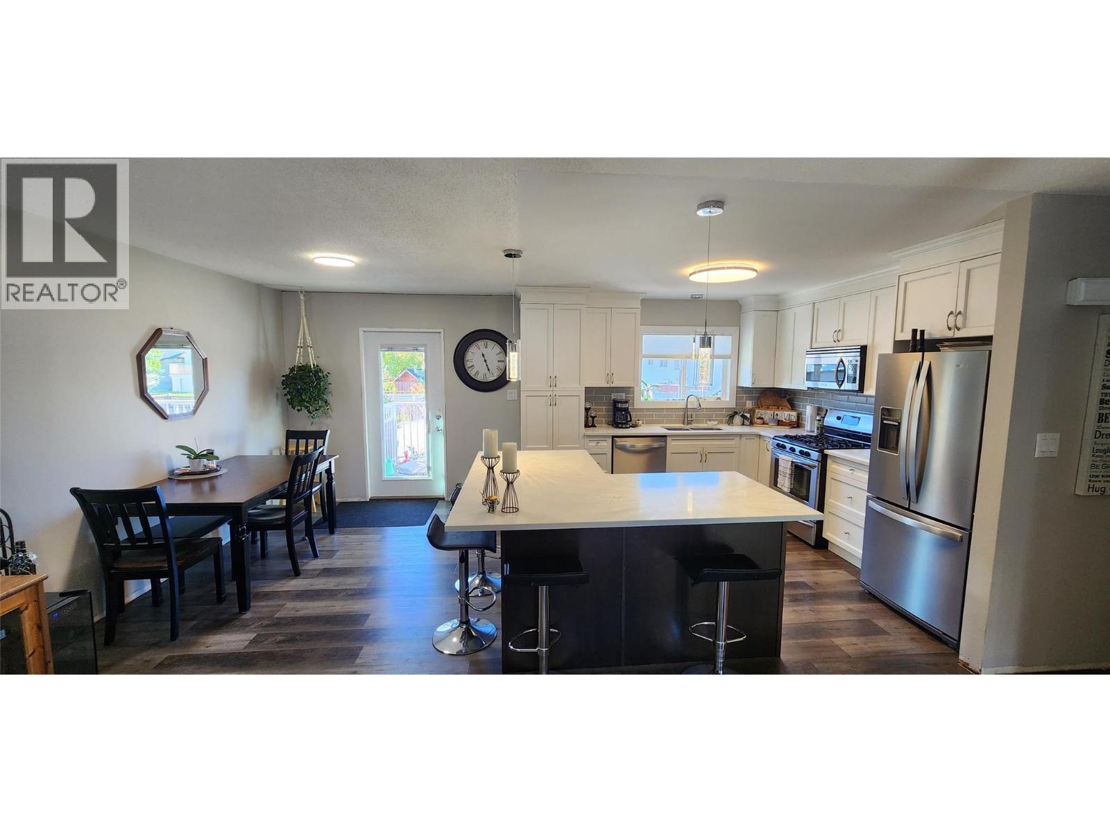 6649 Van-Ness Way, Grand Forks