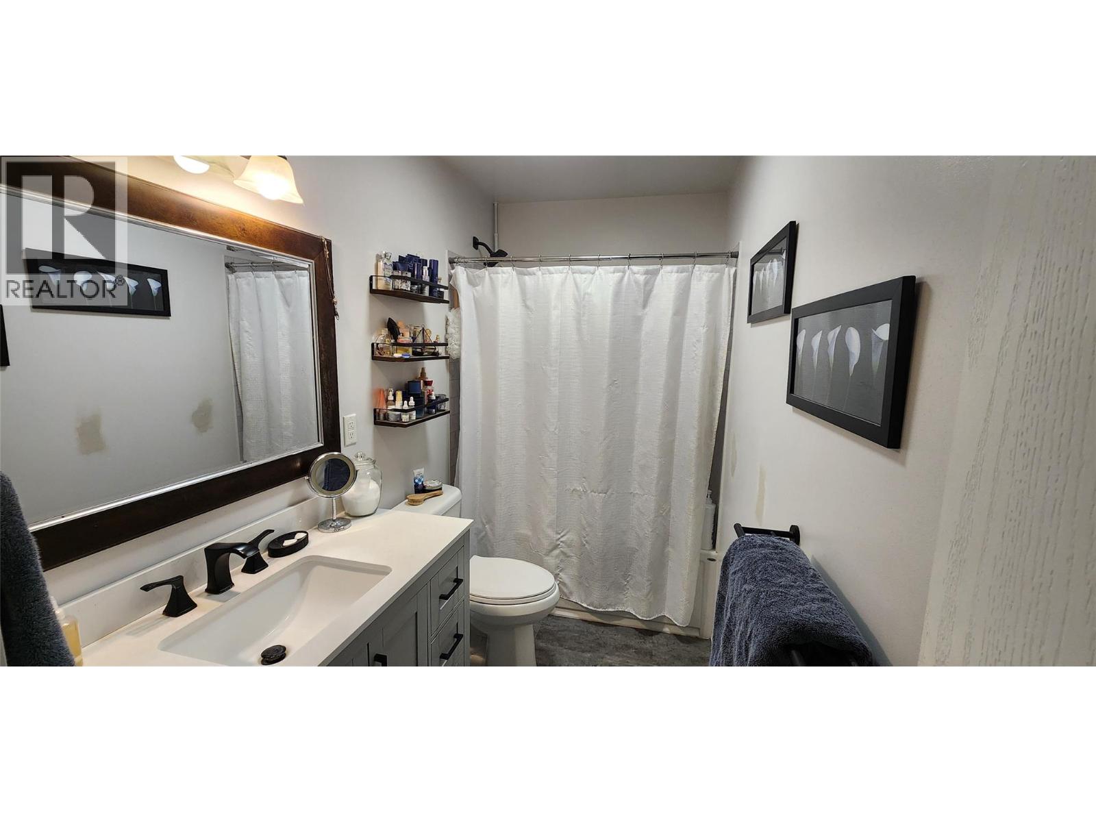 6649 Van-Ness Way, Grand Forks