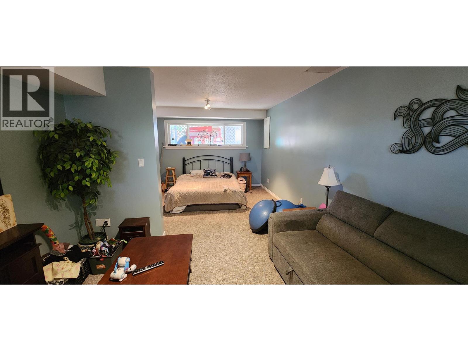 6649 Van-Ness Way, Grand Forks