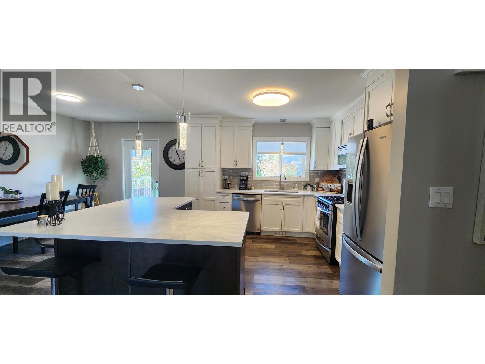 6649 Van-Ness Way, Grand Forks