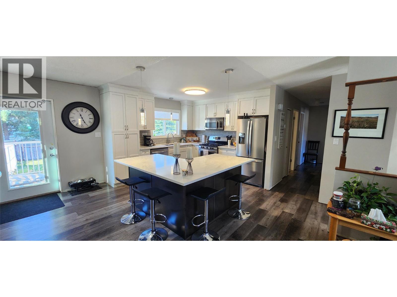 6649 Van-Ness Way, Grand Forks