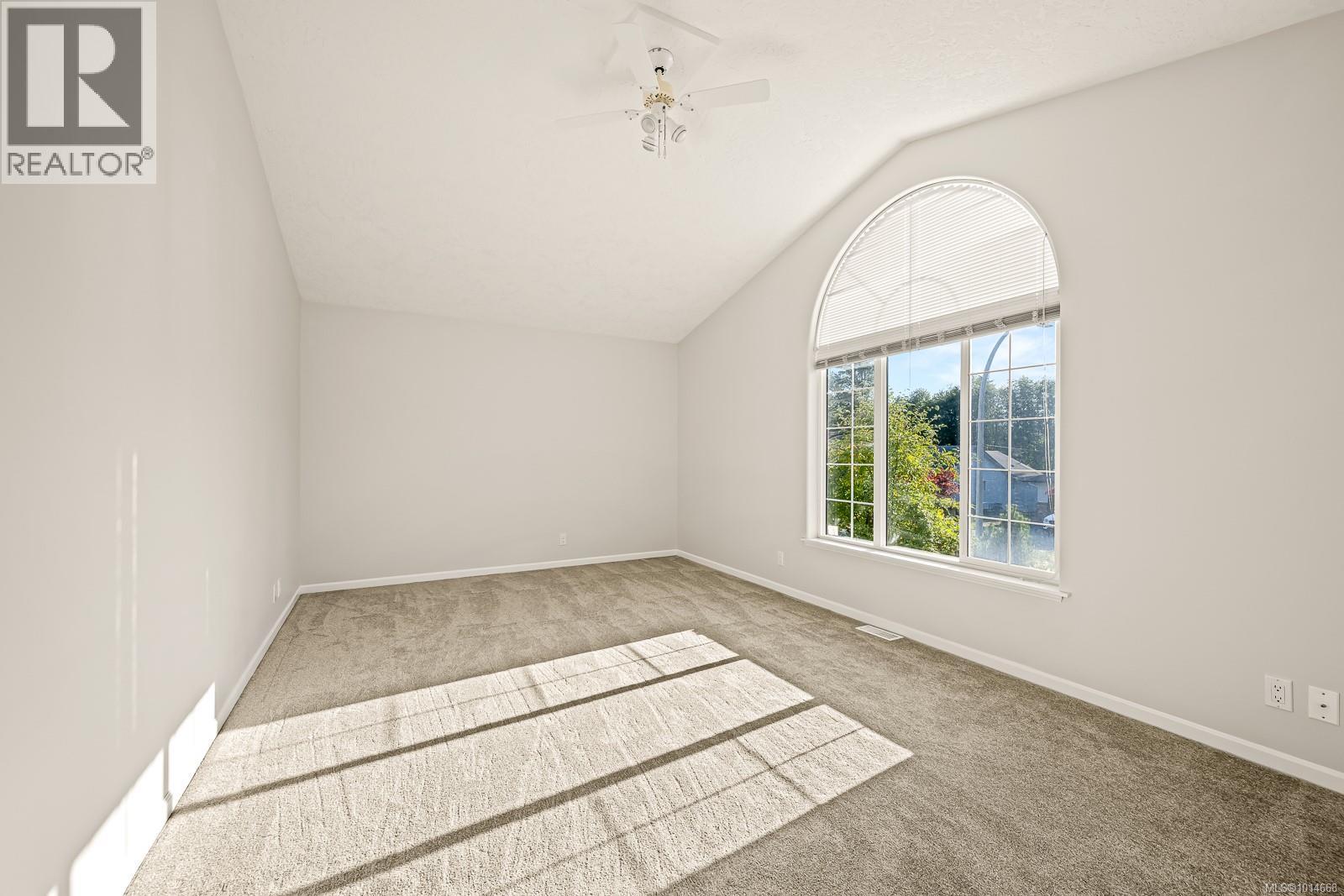 1582 Mallard Dr, Courtenay