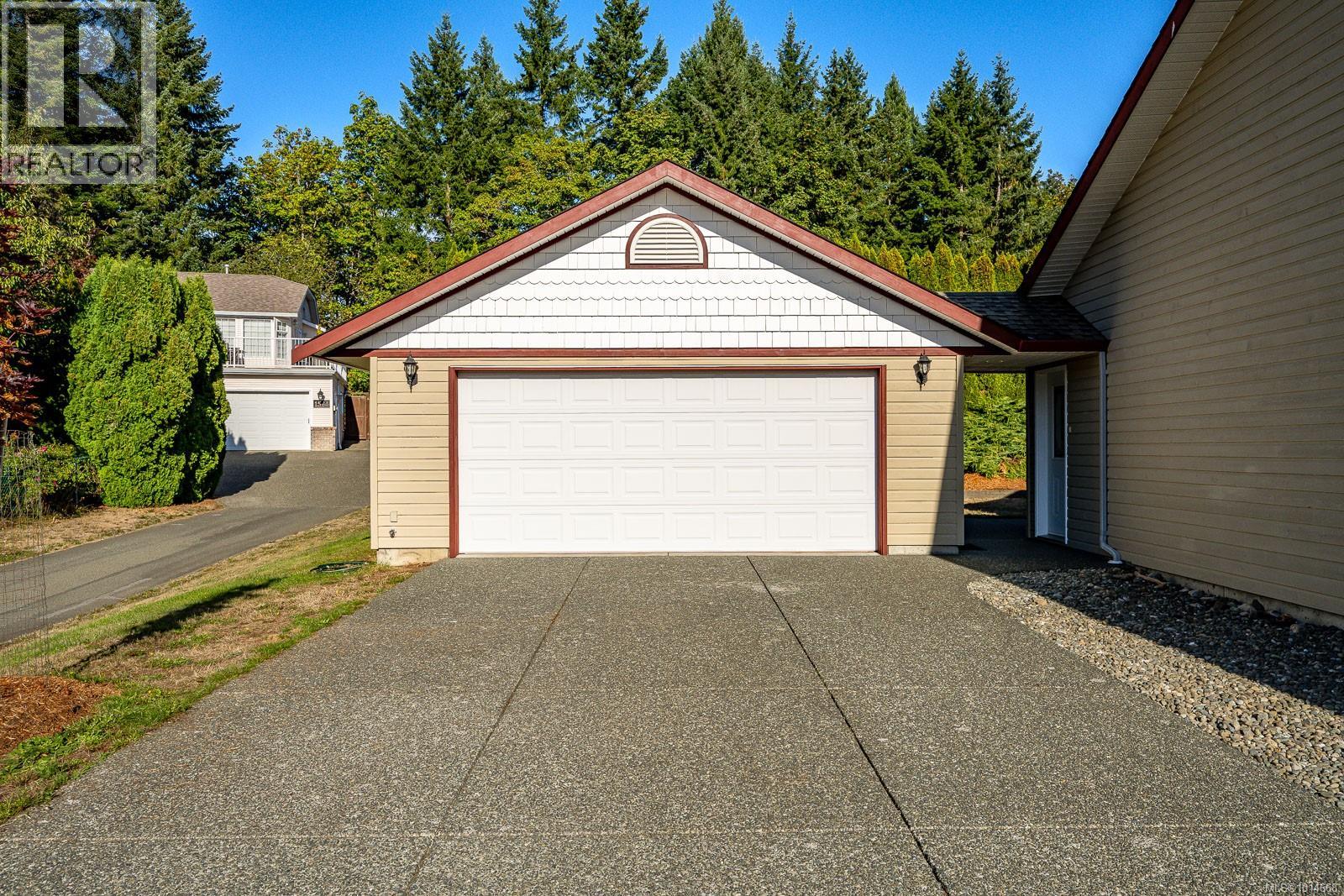 1582 Mallard Dr, Courtenay