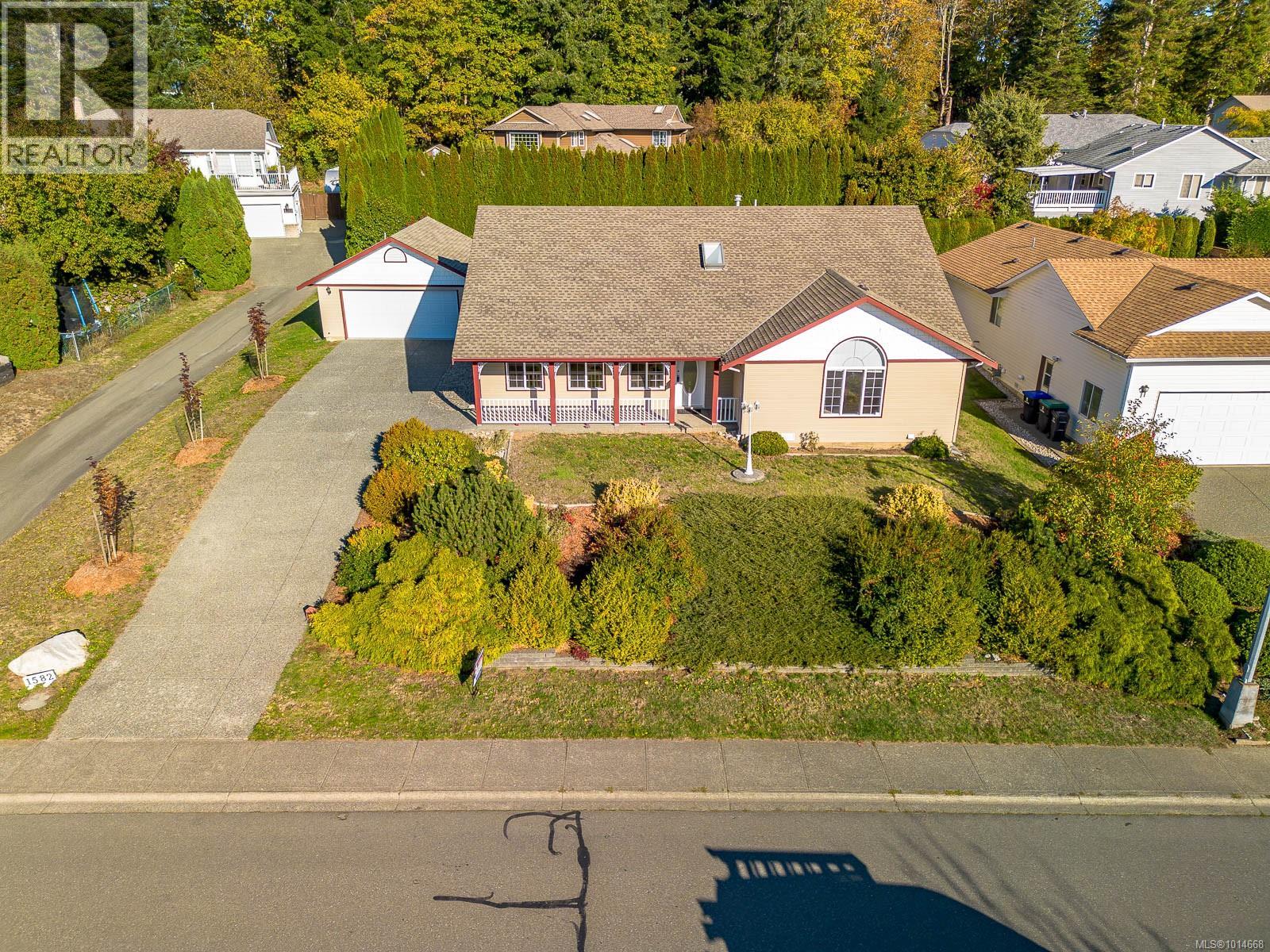 1582 Mallard Dr, Courtenay