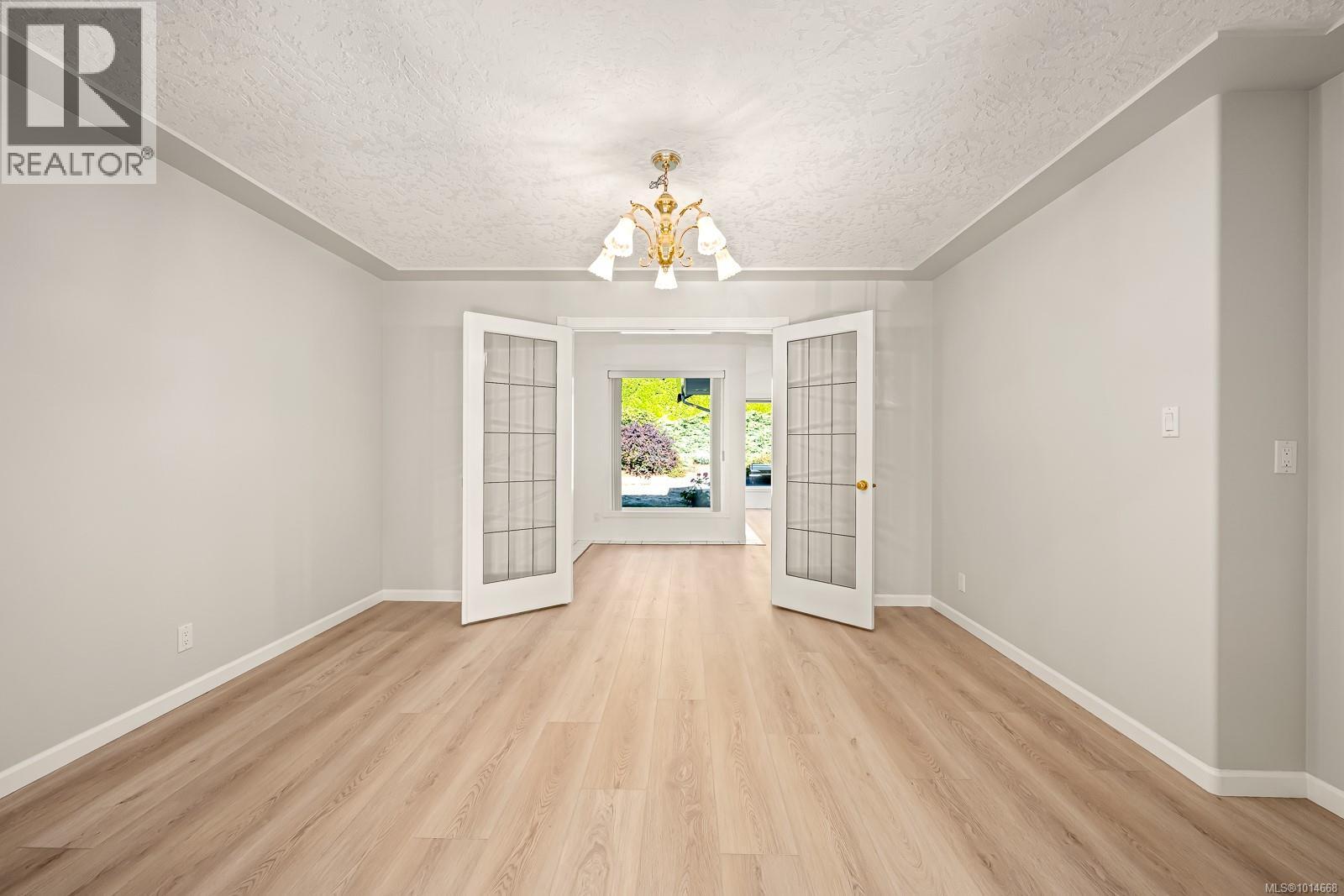 1582 Mallard Dr, Courtenay