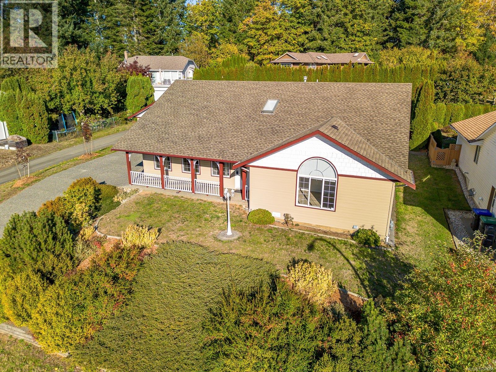 1582 Mallard Dr, Courtenay