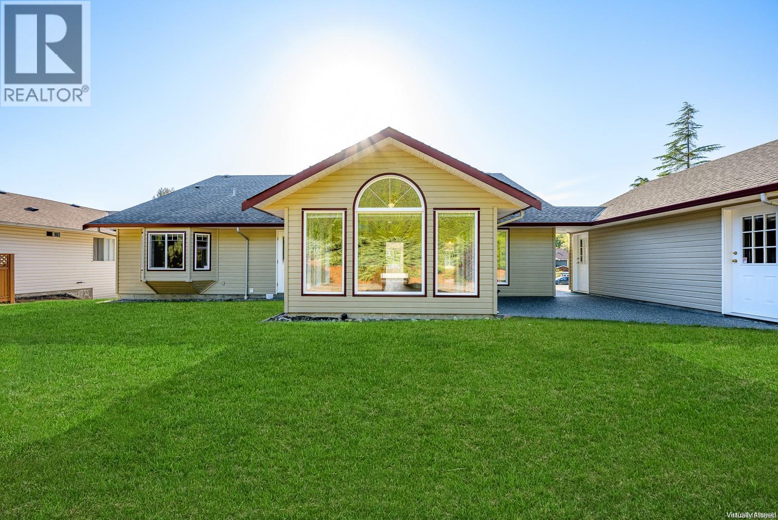 1582 Mallard Dr, Courtenay