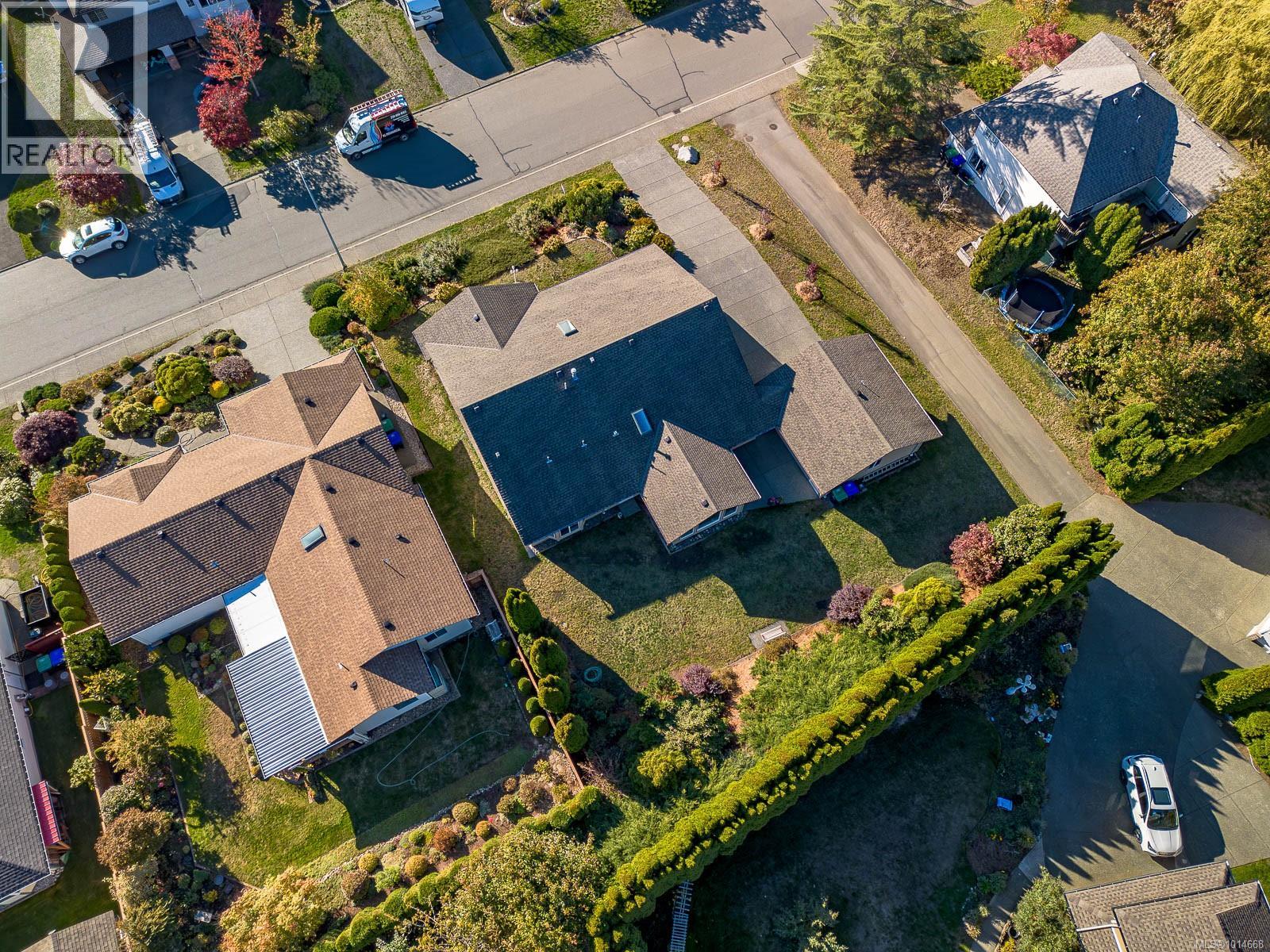 1582 Mallard Dr, Courtenay