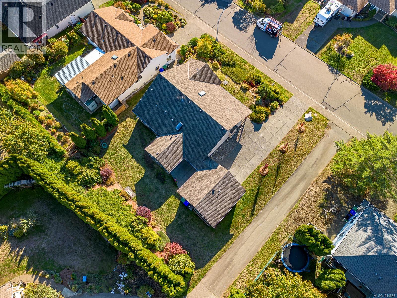 1582 Mallard Dr, Courtenay