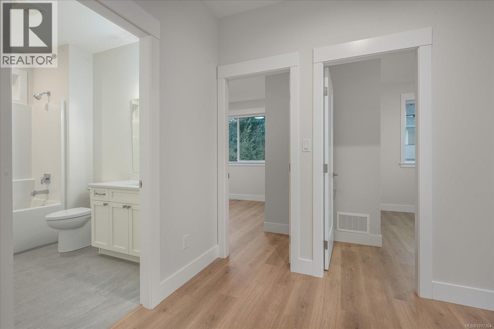 4552 SUNCREST RD - 26