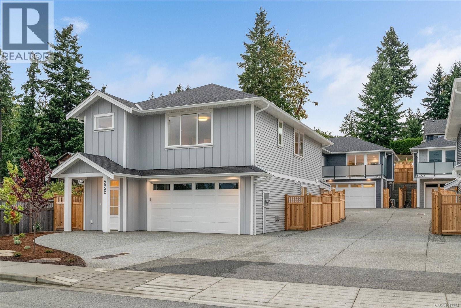 4552 Suncrest Rd, Nanaimo - Exteriors - Full Complex View - Photo 4