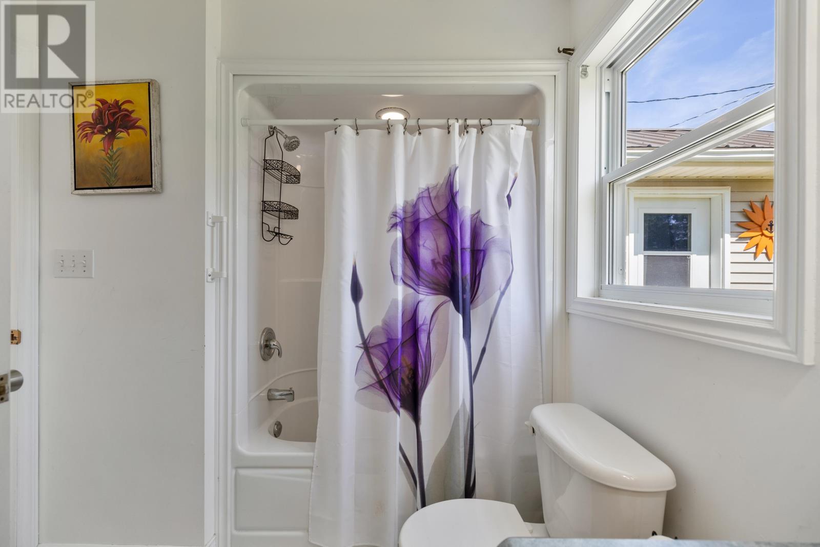 39 RIVERBANK DRIVE - 19