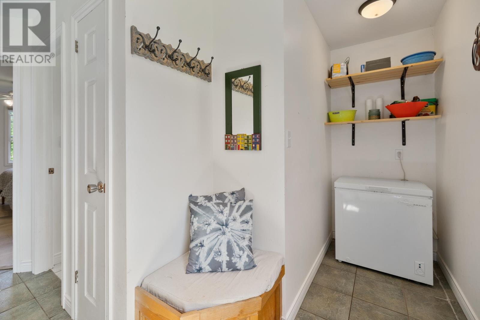 39 RIVERBANK DRIVE - 21