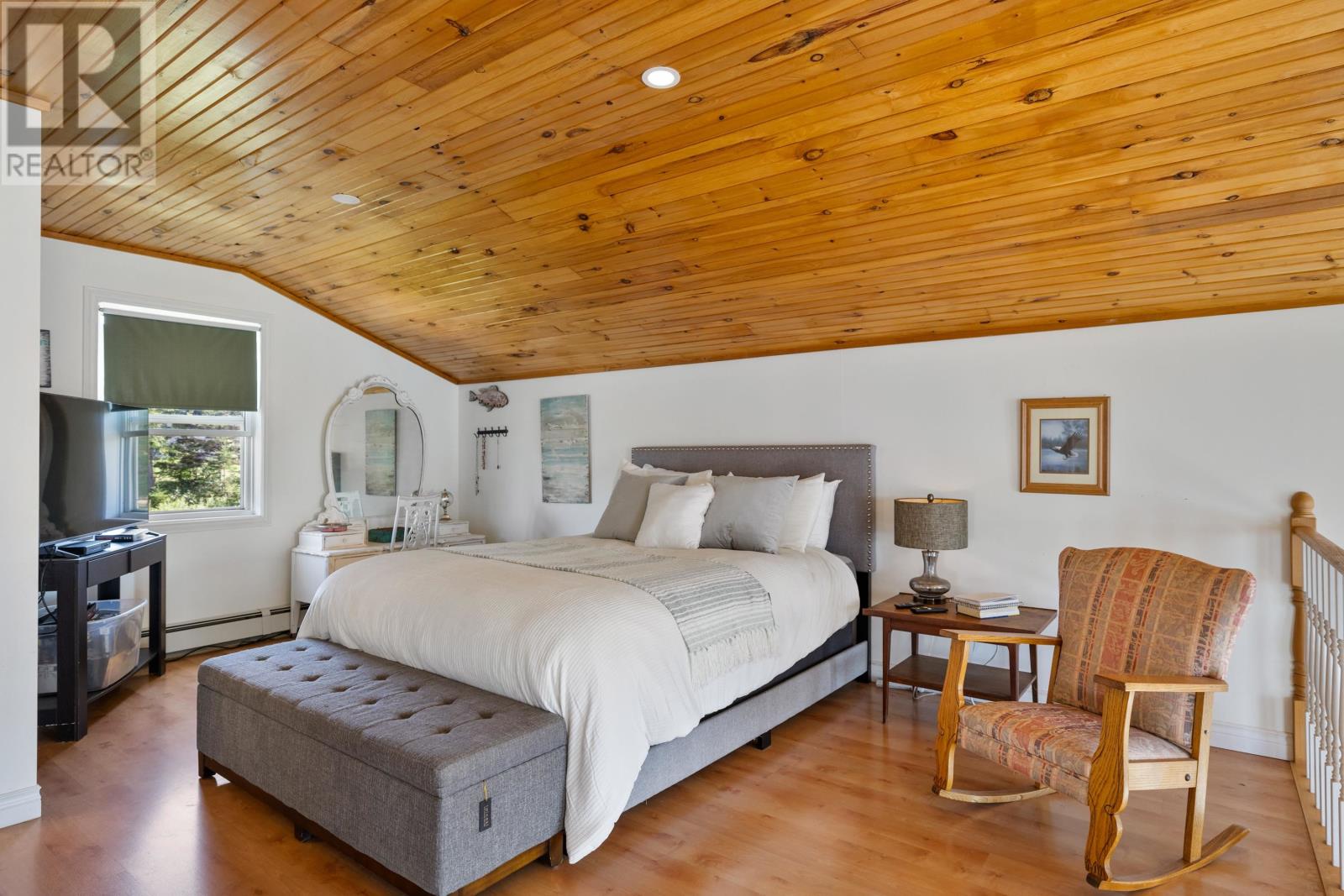 39 RIVERBANK DRIVE - 22