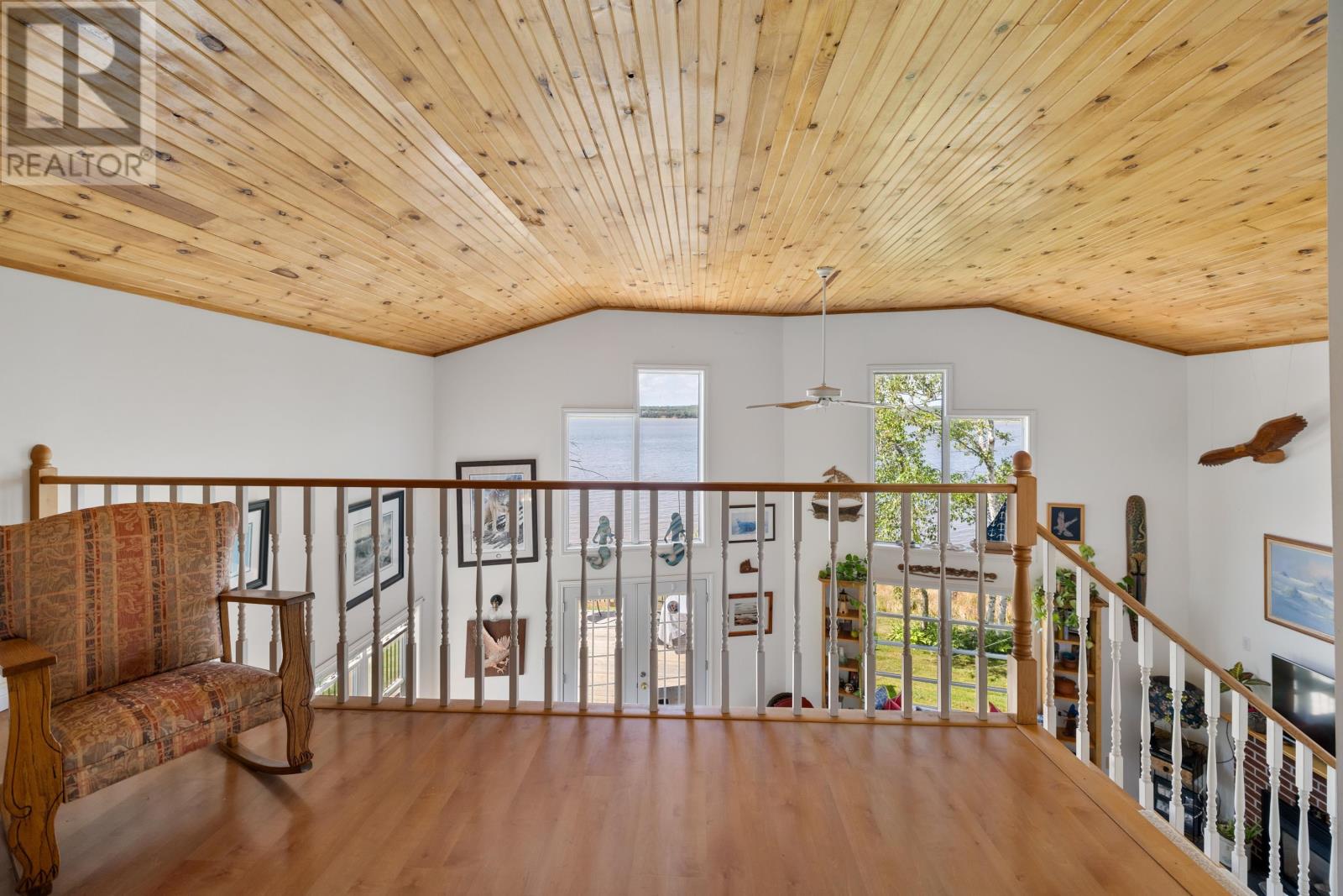 39 RIVERBANK DRIVE - 23