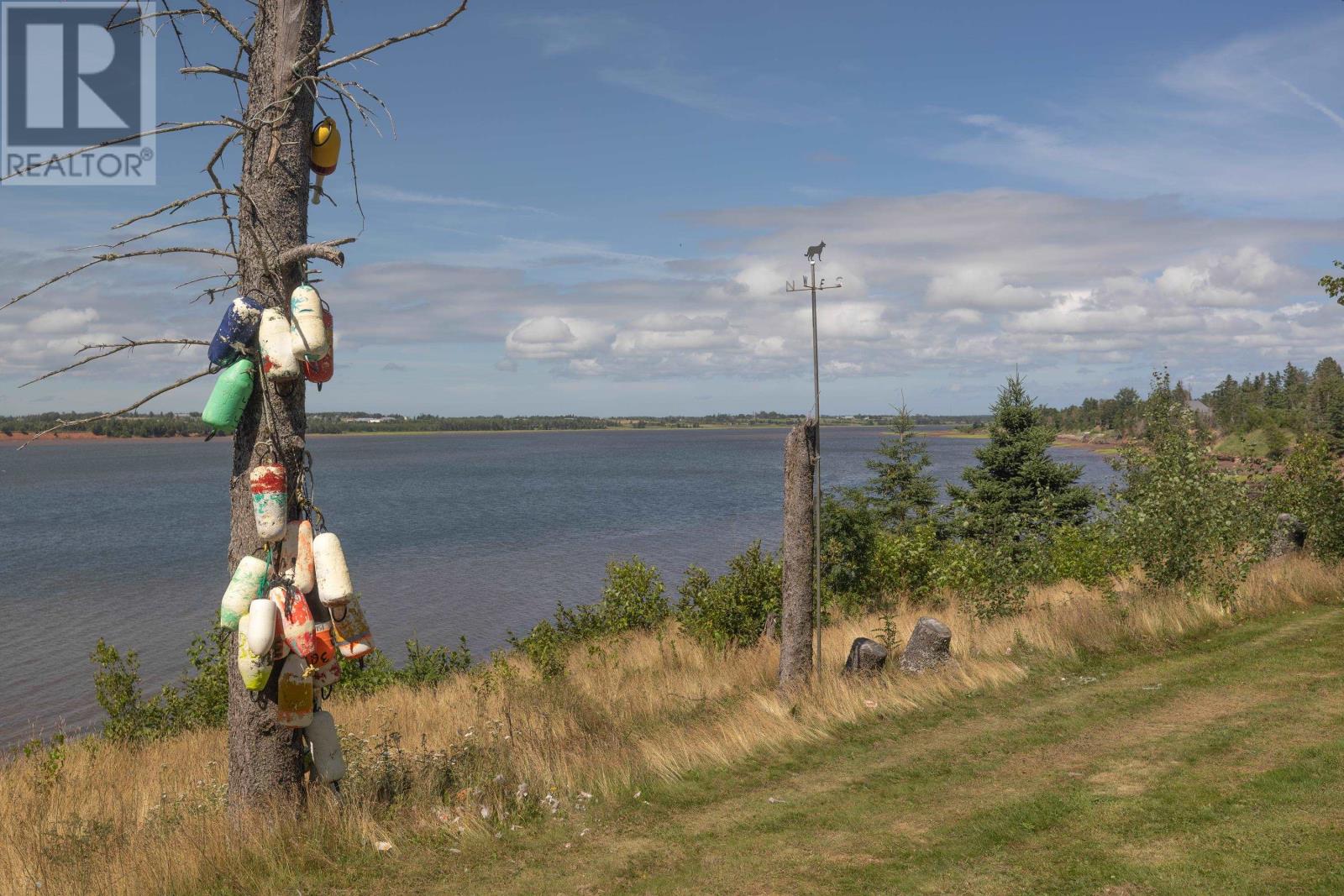 39 RIVERBANK DRIVE - 34