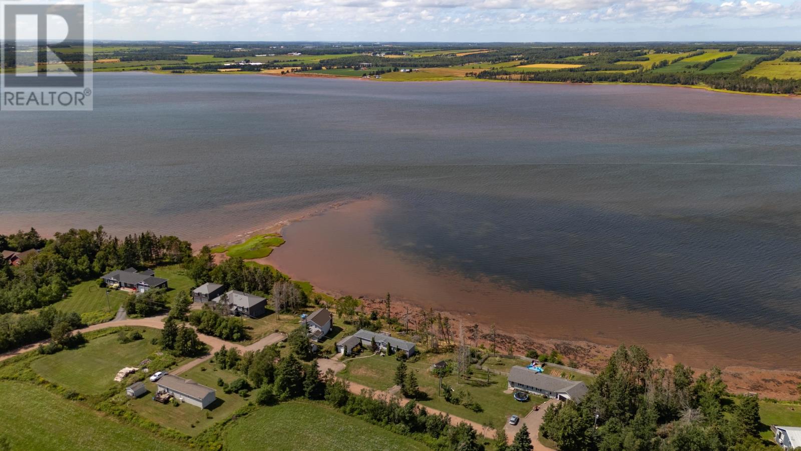 39 RIVERBANK DRIVE - 39
