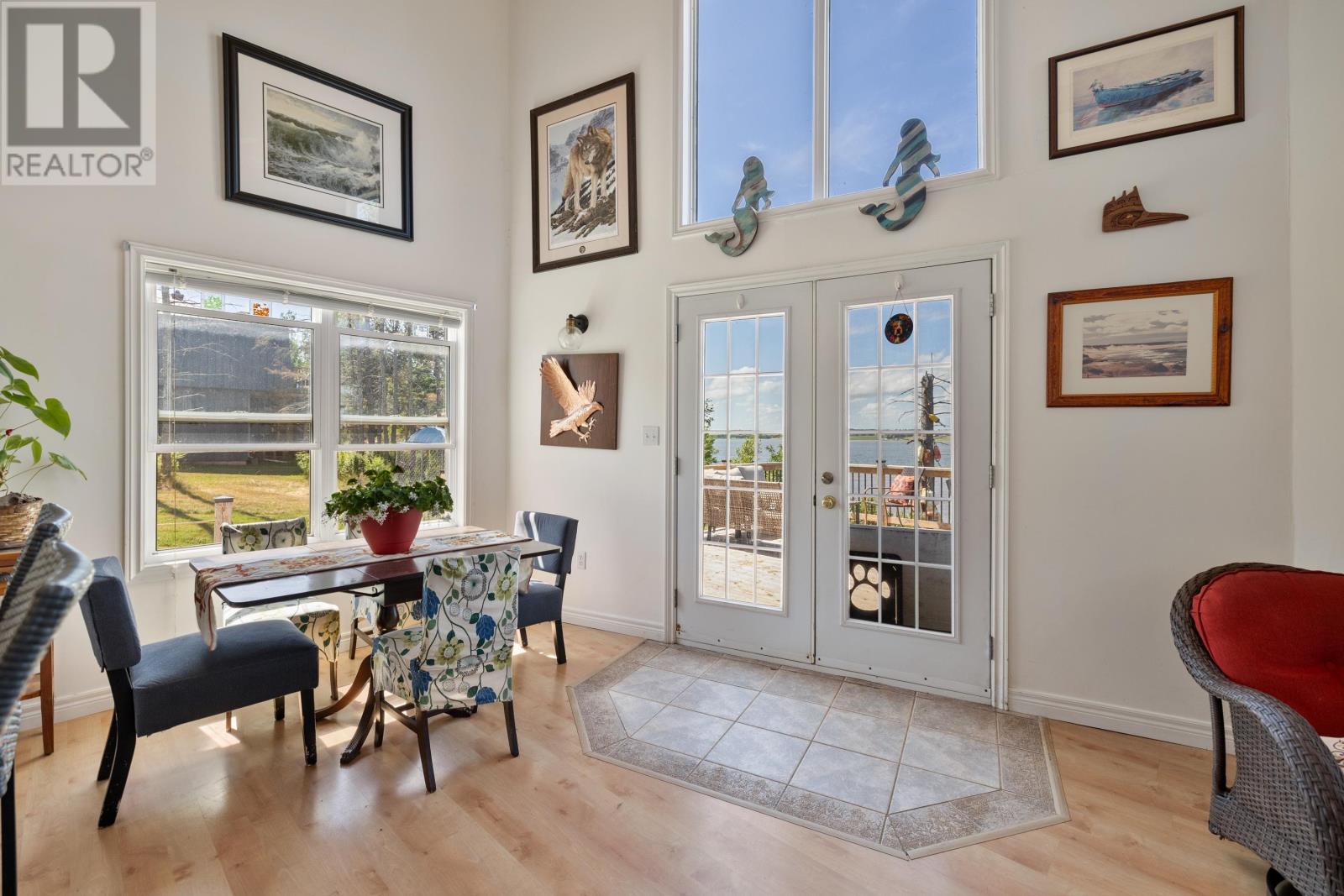 39 RIVERBANK DRIVE - 6