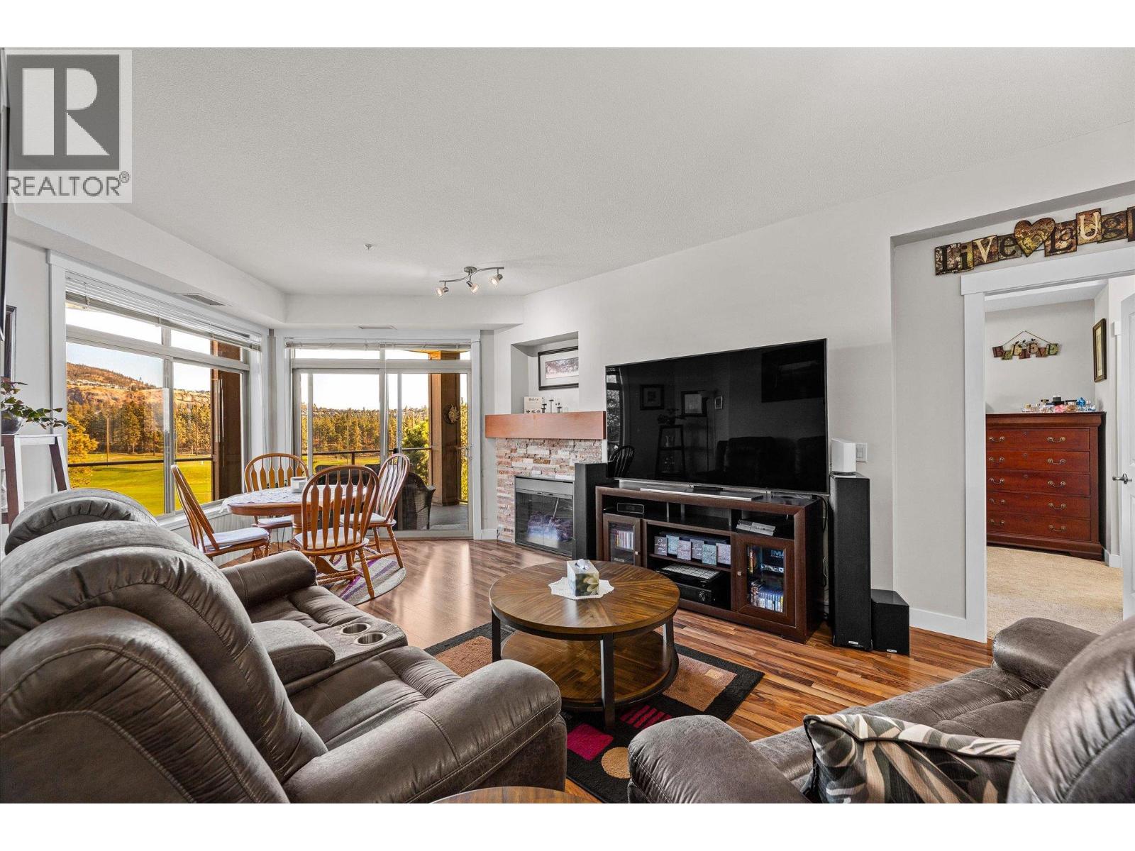 302 3545 Carrington Road, West Kelowna